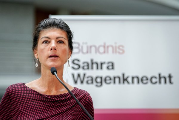 Das BSW will im Januar ein Jahr nach Parteigründung sein Wahlprogramm beschließen. (Archivfoto) - © Kay Nietfeld/dpa