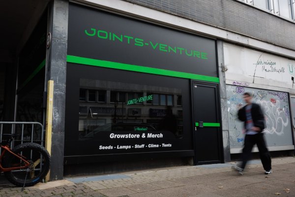 Der erste Anbauverein gibt Cannabis aus: Die Ausgabestelle von «Joints-Venture» in Bielefeld. (Archivfoto) - © Friso Gentsch/dpa