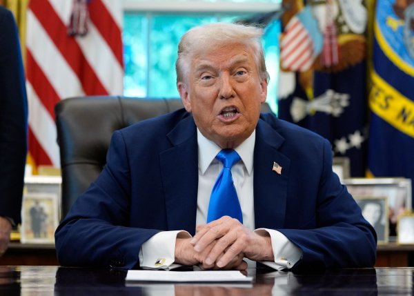 US-Präsident Trump sieht sich als Opfer einer medialen Hetzkampagne. - © Alex Brandon/AP/dpa