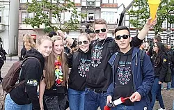 Abiturienten feiern den "Abirausschmiss" - © Blomberg