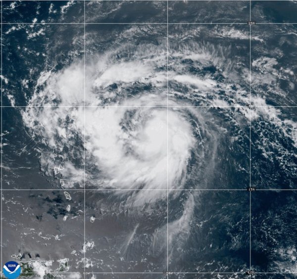 Die Hurrikansaison erstreckt sich im Atlantik von Juni und bis November. - © Uncredited/NOAA/AP/dpa