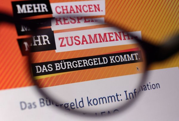 Seit Januar ersetzt das sogenannte Bürgergeld «Hartz IV». Auch die Regelsätze haben sich geändert. - © Karl-Josef Hildenbrand/dpa/dpa-tmn