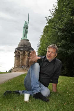 - &copy; Bernhard Preuss