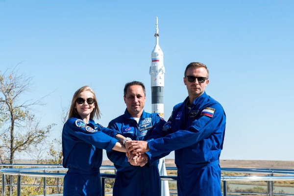 Filmdreh im Weltall - © Foto: Andrey Shelepin/Roscosmos/dpa