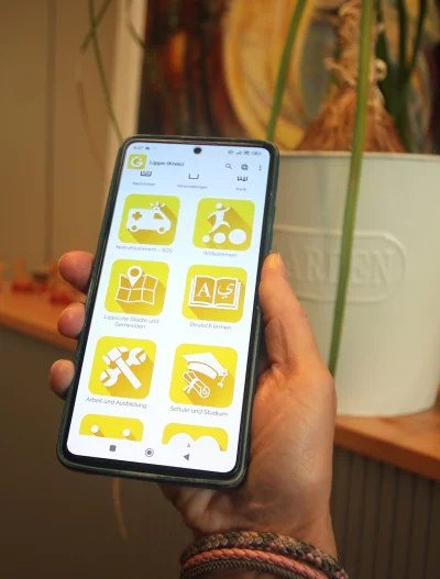 Die "Integreat"-App liefert Migranten Informationen f&uuml;r den Alltag in Deutschland in zehn Sprachen. - &copy; Kreis Lippe