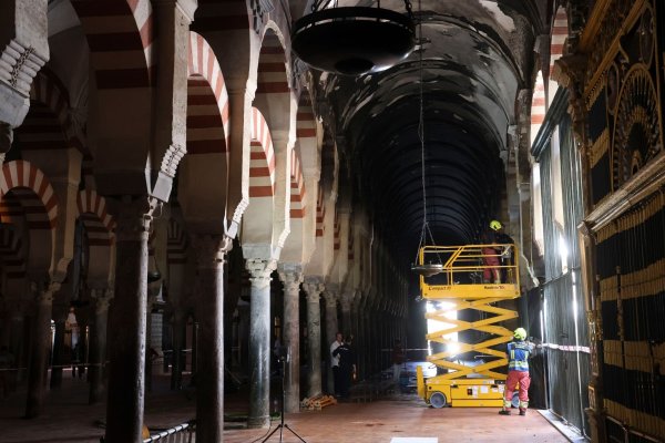 Die Kathedrale ist ein Meisterwerk islamischer Architektur. - © Madero Cubero/EUROPA PRESS/dpa