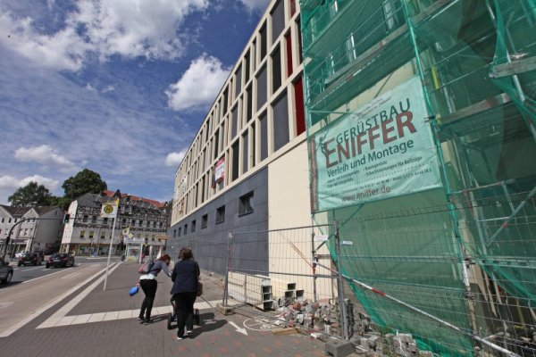 Am Hasselter Platz entsteht derzeit ein Rewe-Markt. - © Vera Gerstendorf-Welle
