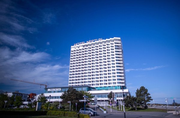 Rewe Hotel Neptun - © Foto: Jens Büttner/dpa-Zentralbild/ZB