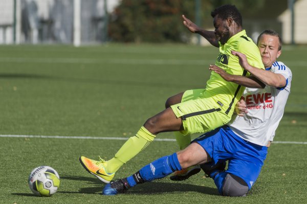 Die Reserve des SuS Pivitsheide zwang den FSV Pivitsheide um Spielmacher Loic Bell (Foto, hier im Spiel gegen Fortuna Schlangen II) überraschend in die Knie. - © Archiv: Egon Penner