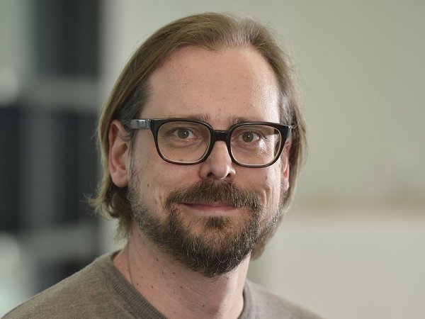 Professor David Schlangen von der Universität Bielefeld, Experte für Computerlinguistik