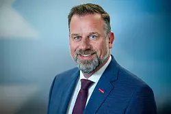 Jens Prager ist Hauptgeschäftsführer der Handwerkskammer OWL. - © Thomas F. Starke