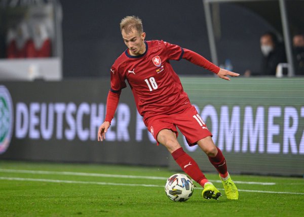 Der Tscheche Vaclav Cerny soll vor einem Wechsel zum VfL Wolfsburg stehen. - © Robert Michael/dpa-Zentralbild/dpa