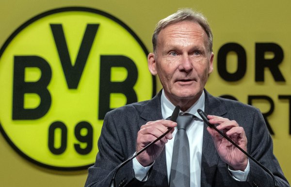 BVB-Chef Hans-Joachim Watzke bei einer Mitgliederversammlung seines Vereins. - © Bernd Thissen/dpa/Archivbild