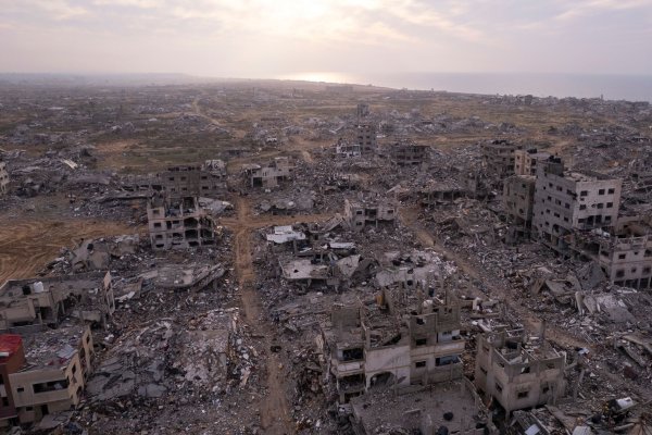 Israel droht der islamistischen Hamas mit weiterem Krieg, wenn die Gaza-Geiseln nicht freigelassen werden. (Archivbild) - © Mohamamd Abu Samra/AP/dpa