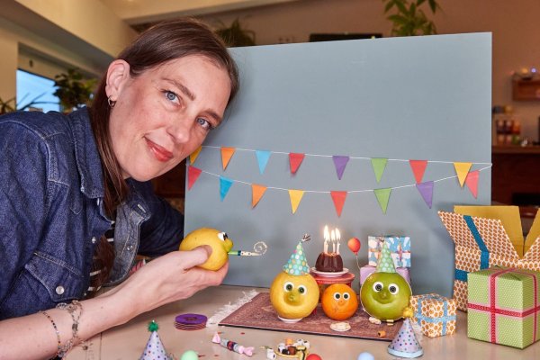 Birte Maskallis: «Die Zitronen beschäftigen mich von morgens bis abends.» - © Georg Wendt/dpa