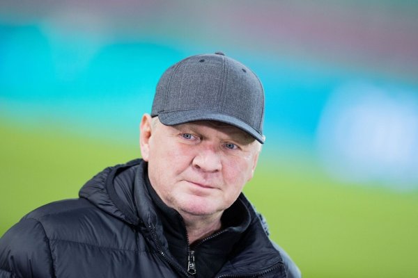 Auch Stefan Effenberg äußert sich zur Situation beim FC Bayern München. - © Rolf Vennenbernd/dpa