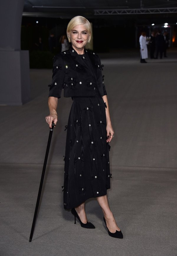 Selma Blair im Oktober 2022 bei der zweiten jährlichen Academy Museum Gala im Academy Museum of Motion Pictures. - © Jordan Strauss/Invision/AP/dpa