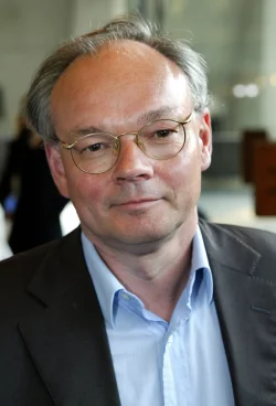 Der Medienexperte Lutz Hachmeister ist gestorben. Archivbild - &copy; J&ouml;rg Carstensen/dpa