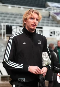 Heimst Lob vom Trainer ein: Nationalspieler Nick Woltemade. - © Owen Humphreys/PA Wire/dpa