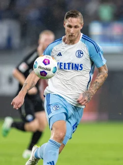 Darmstadt 98 hat sich mit dem erfahrenen Torj&auml;ger Sebastian Polter vom FC Schalke 04 verst&auml;rkt. - &copy; David Inderlied/dpa/Archivbild