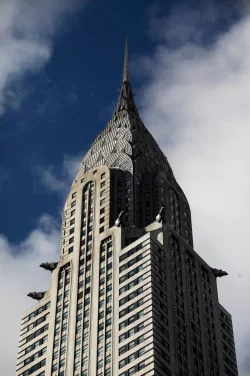 Das Chrysler Building ist ein Wahrzeichen von New York. (Archivbild) - &copy; Mark Lennihan/AP/dpa