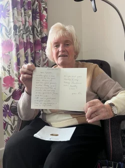 Seit Jahrzehnten schreibt Sylvia Perkins ihrer deutschen Brieffreundin - getroffen oder gesprochen hat sie sie nie. - &copy; Sylvia Perkins/PA Media/dpa