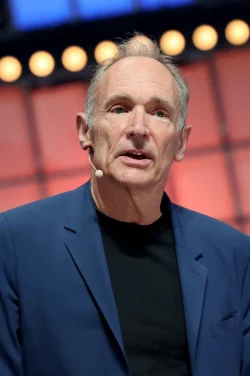 Tim Berners-Lee, der als einer der Erfinder des World Wide Web gilt, setzt sich f&uuml;r ein Alternativ-Konzept bei Anwendungen der K&uuml;nstlichen Intelligenz ein. - &copy; Pedro Fiuza/ZUMA Press Wire/dpa