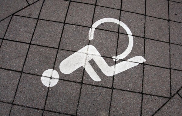 Gericht spricht blindem Mann Elektrorollstuhl zu - © Foto: Karl-Josef Hildenbrand/dpa/dpa-tmn