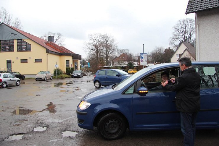 Am Schützenplatz und in der schmalen Twete wird der Kanal erneuert. - © Till Brand
