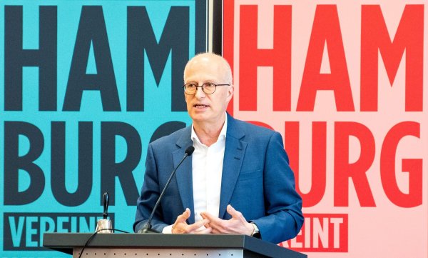 Hamburgs Bürgermeister hatte vor der Zustimmung des Landesparteitags für den neuen Koalitionsvertrag mit den Grünen geworben. - © Daniel Bockwoldt/dpa