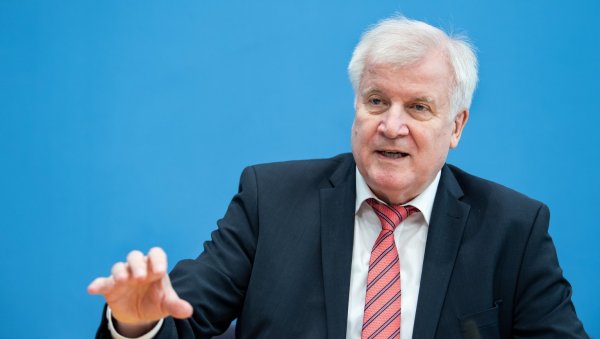 Horst Seehofer - © Foto: Bernd von Jutrczenka/dpa Pool/dpa
