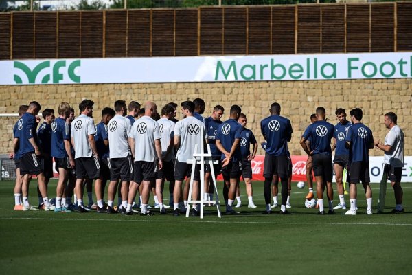 - © Federico Gambarini/dpa