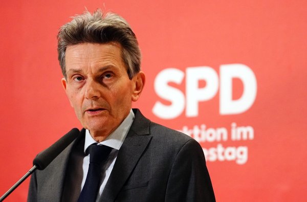 Rolf Mützenich verpasste knapp den Wahlsieg in seinem Kölner Wahlkreis. (Archivbild) - © Kay Nietfeld/dpa