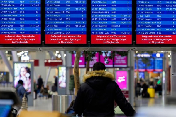 Mehr als die Hälfte der Verbindungen wurde gestrichen. - © Christoph Reichwein/dpa/dpa-tmn