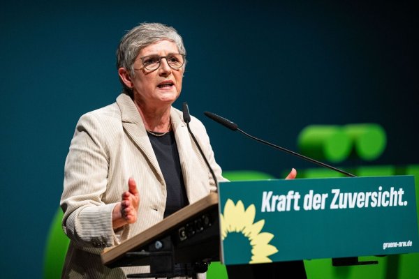 Britta Haßelmann zieht voraussichtlich über die Landesliste in den Bundestag ein. (Archivbild) - © Guido Kirchner/dpa