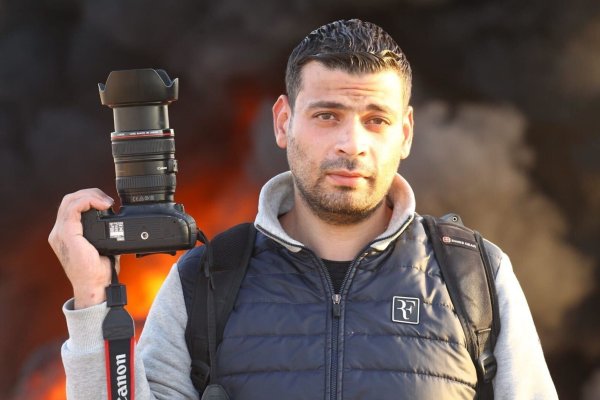 Der dpa-Fotograf Anas Alkharboutli wurde in Syrien getötet. - © --/dpa
