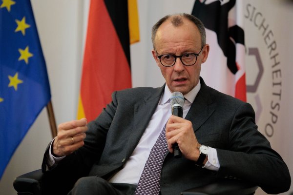 Friedrich Merz: «Müssen uns verteidigen können, damit wir uns nicht verteidigen müssen.» - © Carsten Koall/dpa