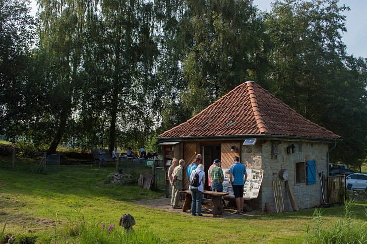 Renoviert: Das alte Wasserhäuschen in Lothe wird für Veranstaltungen und Aktionen genutzt. - © Raphael Bartling