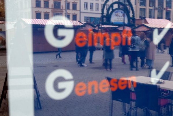 2G - © Foto: Sebastian Willnow/dpa