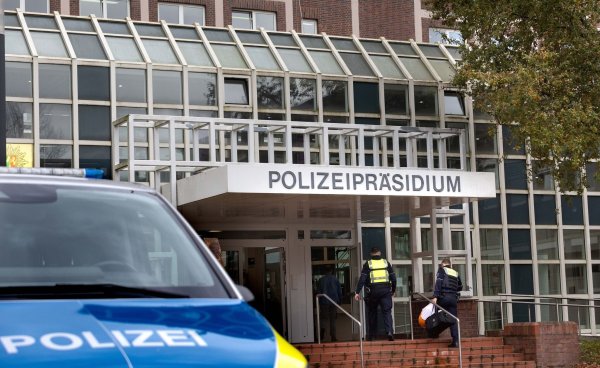 Die Polizei Dortmund bündelt Ermittlungen zu jüngsten Auseinandersetzungen im Rockermilieu. (Foto Illustration) - © Dieter Menne/dpa