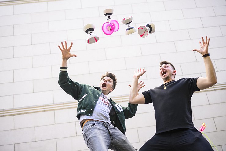 Als Experten für Stunts und coole Tricks kann man Benno & Max bezeichnen, die beim Sommertreff einige ihrer besten zeigen werden. - © Tom Weller / 24passion