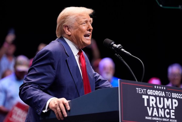 Trump will nach der Präsidentschaftswahl im November wieder ins Weiße Haus einziehen. (Archivbild) - © Evan Vucci/AP/dpa