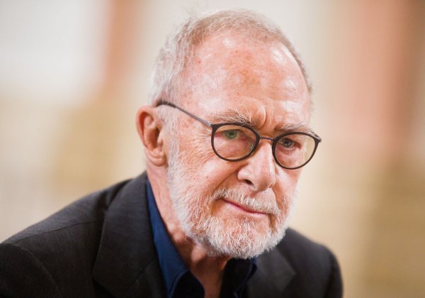 Der Landtag Nordrhein-Westfalen erhält als Dauerleihgabe ein «Spiegelbild» von Gerhard Richter. (Archivbild) - © Rolf Vennenbernd/dpa