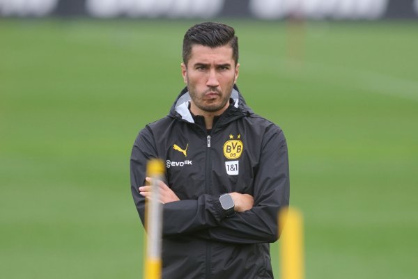 BVB-Trainer Nuri Sahin hofft nach dem 1:5 in Stuttgart auf eine Trotzreaktion seiner Mannschaft. - © Bernd Thissen/dpa