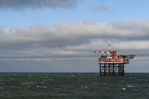 Das Unternehmen One-Dyas will Gas vor der Nordseeinsel Borkum fördern. - © Lars Penning/dpa