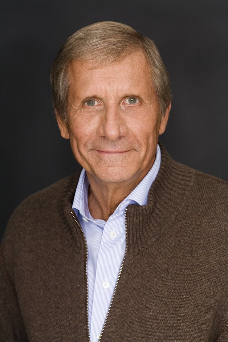 Liest im Sommertheater: Ulrich Wickert. - © Schimweg