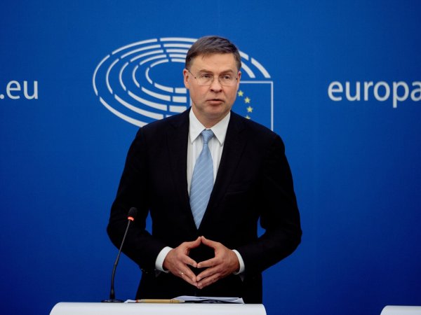 «Hätten wir beide Optionen - Euro-Bargeld und einen digitalen Euro -, so könnten alle frei wählen, wie sie bezahlen möchten»: Valdis Dombrovskis. - © Valentine Zeler/European Commission/dpa