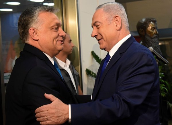 Ungarns Ministerpräsident Viktor Orban will den internationalen Haftbefehl gegen seinen israelischen Kollegen Benjamin Netanjahu nicht anwenden. (Archivbild) - © Debbie Hill/Pool UPI/AP/dpa