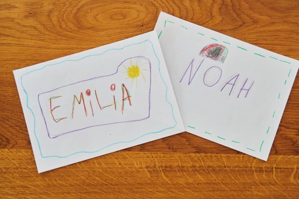 «Emilia» und «Noah» - © Foto: Annette Riedl/dpa