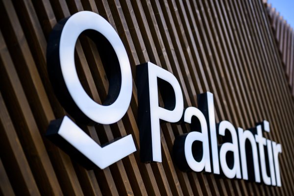 Über die Software von Palantir wird heftig gestritten. (Archivbild) - © Gian Ehrenzeller/KEYSTONE/dpa